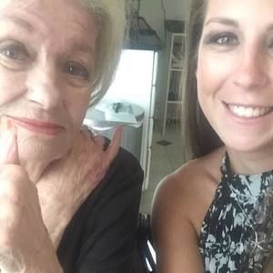 Meet your Posher, Tara